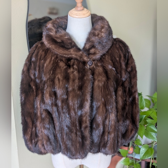*SOLD* Vintage The Halle Bros. Co. Mink Fur Stole Wrap Boho Wedding - Picture 3 of 12